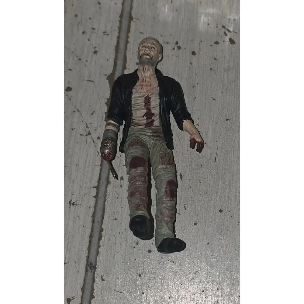 Hallmark 2018 Merle Dixon Walker Limited Edition Keepsake Ornament Walking Dead